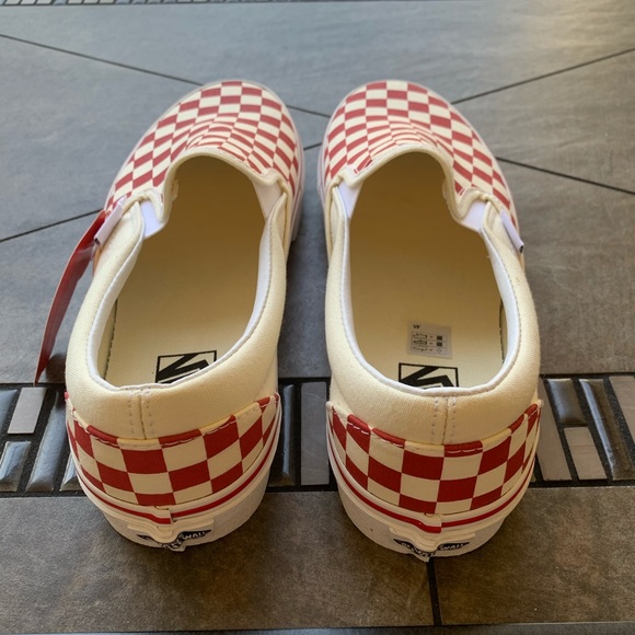 Vans checkerboard slip on •BRAND NEW • NEVER WORN - Picture 9 of 15